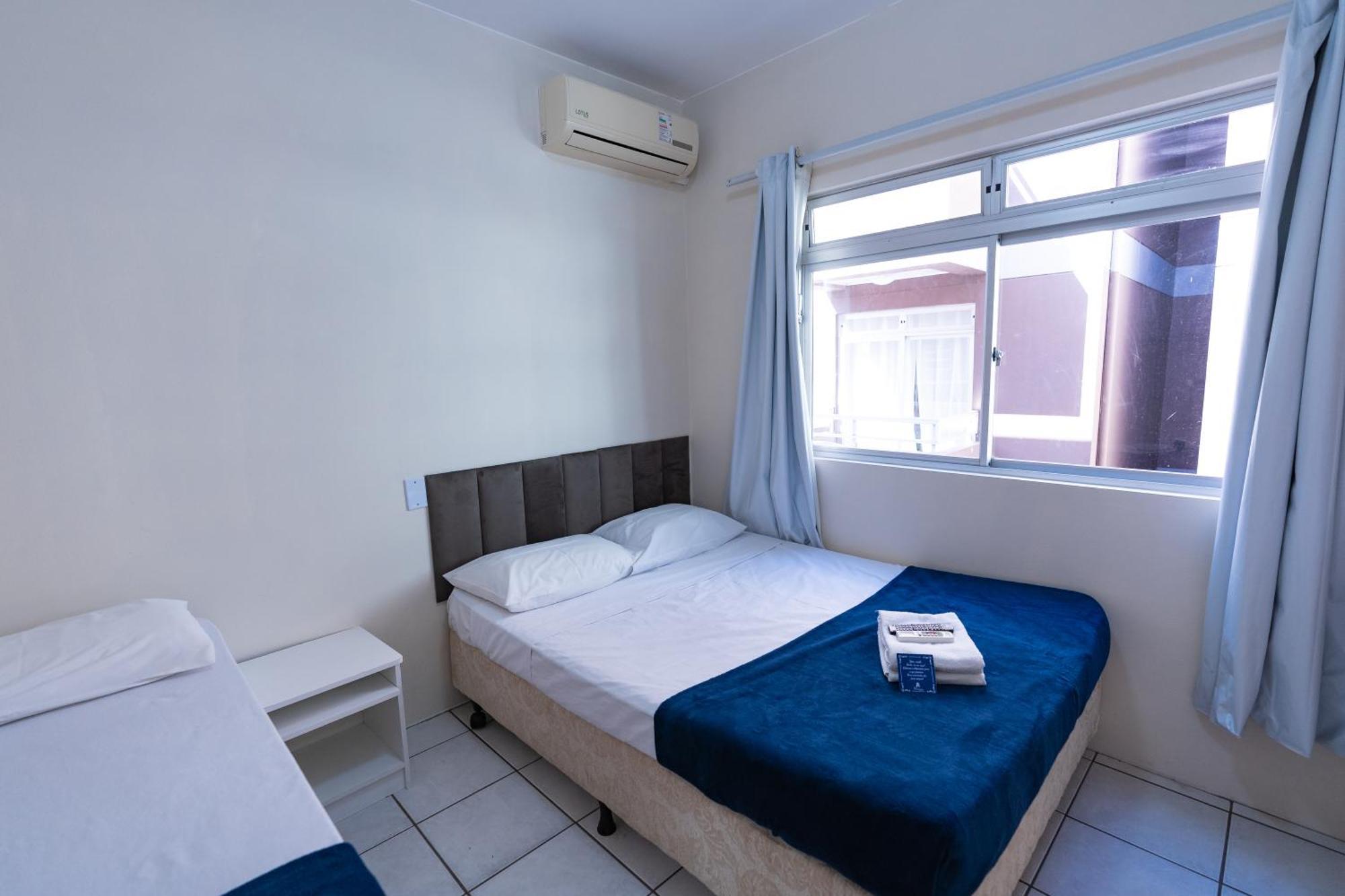 Hanna Amsterdam Hotel 3*